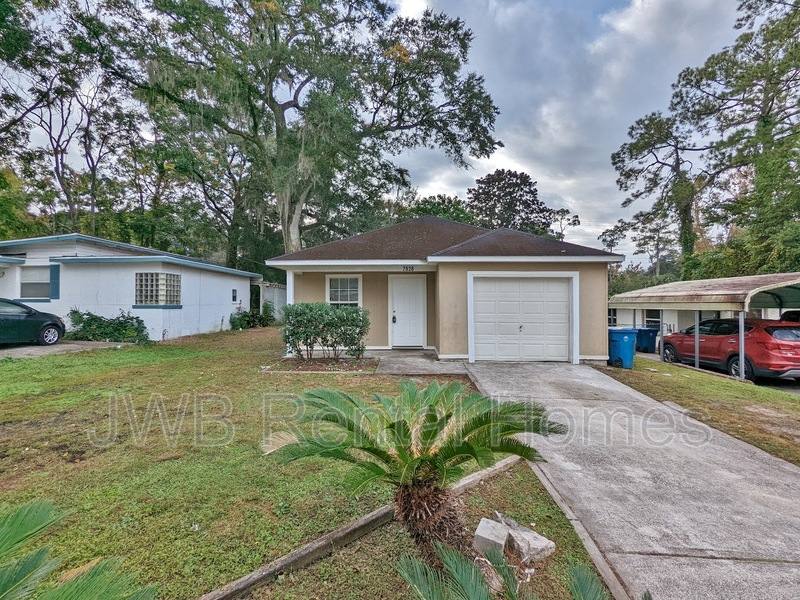 House for rent at 7928 India Ave, Jacksonville, FL 32211