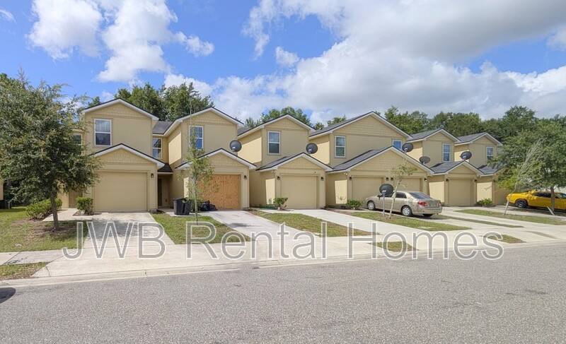 Townhouse for rent at 7804 Playschool Lane, Jacksonville, FL 32210