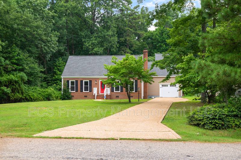 House for rent at 1953 Dodson Rd, Petersburg, VA 23805