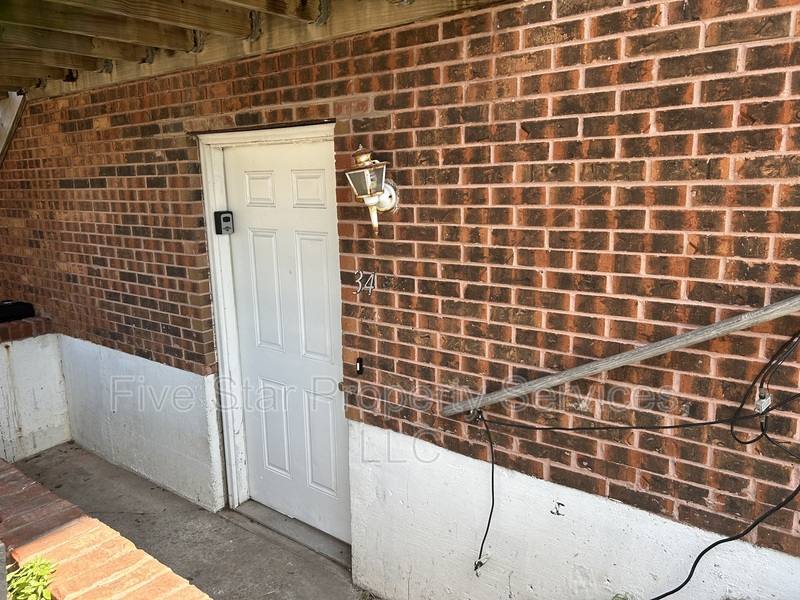 Apartment for rent at 110 W Lake Shore Dr #34, Springfield, IL 62703