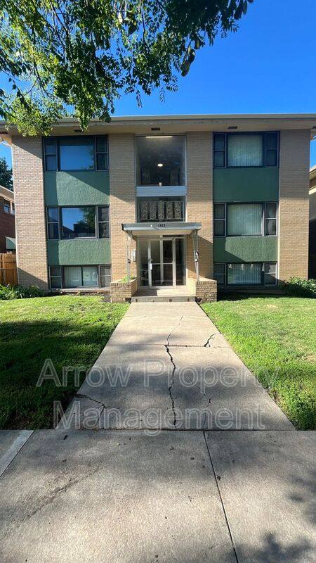 Apartment for rent at 1621 G-8, Lincoln, NE 68508
