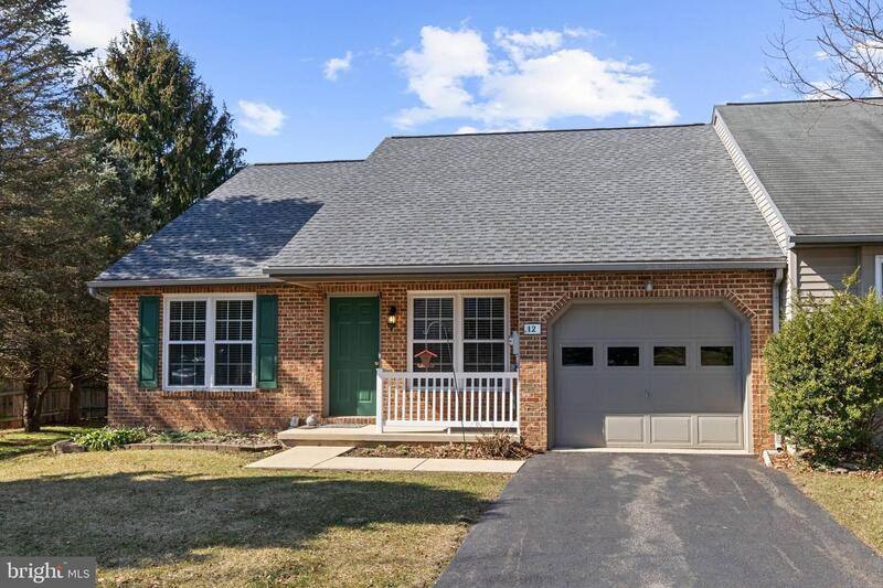 Townhouse for rent at 12 Burr Oak Dr, Millersville, PA 17551