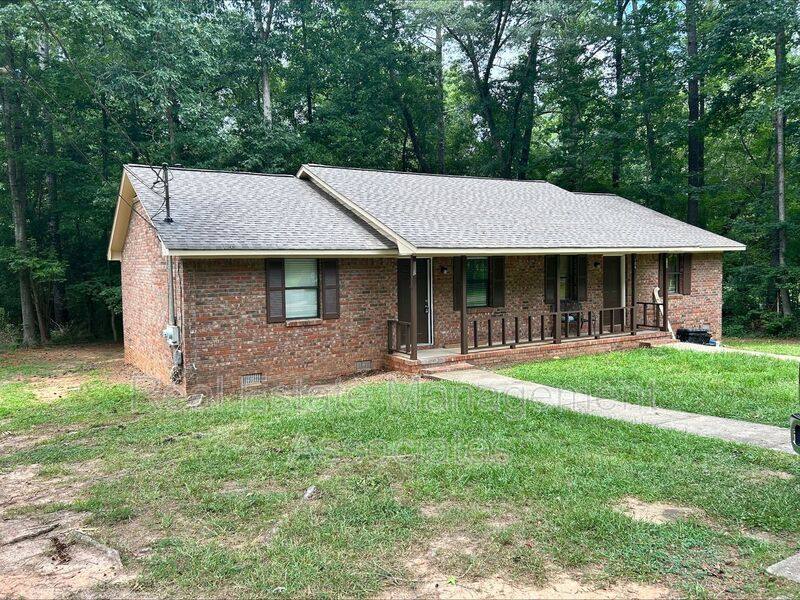 Apartment for rent at 102 Doves Lane, Griffin, GA 30223