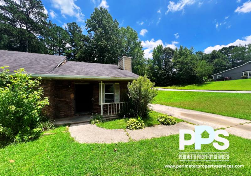 Apartment for rent at 5758 Williamsburg Trace, Atlanta, GA 30349
