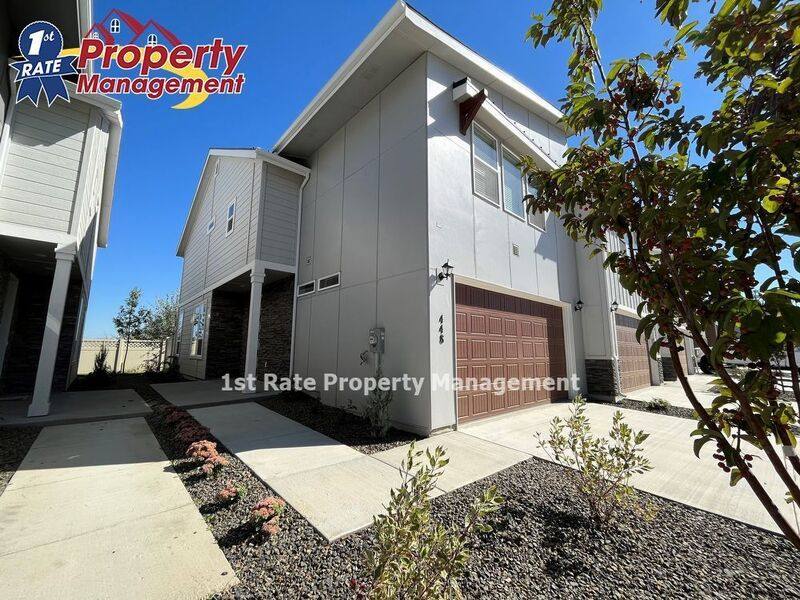 Townhouse for rent at 448 N Tessa Lane, Meridian, ID 83642