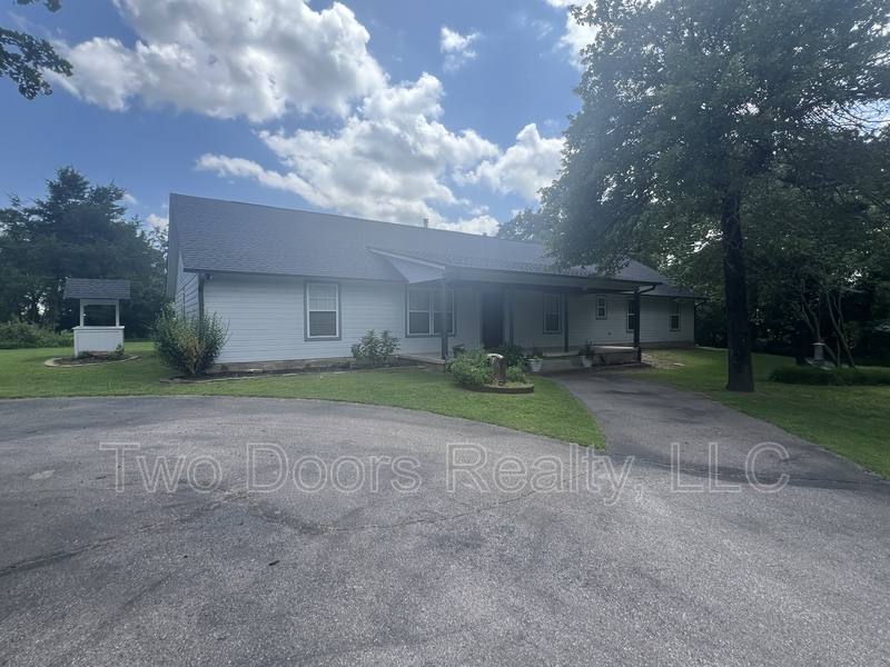 House for rent at 11870 Spencer-Jones Rd, Jones, OK 73049
