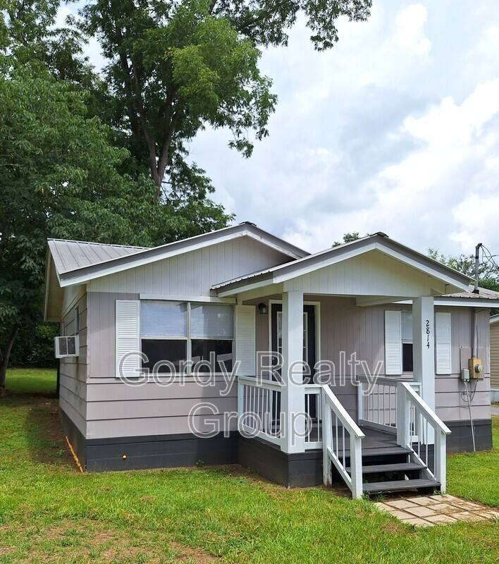House for rent at 2814 St Johns, Marianna, FL 32448