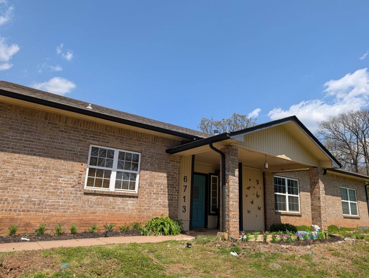 House for rent at 6713 Lago Ranchero Dr, Norman, OK 73026
