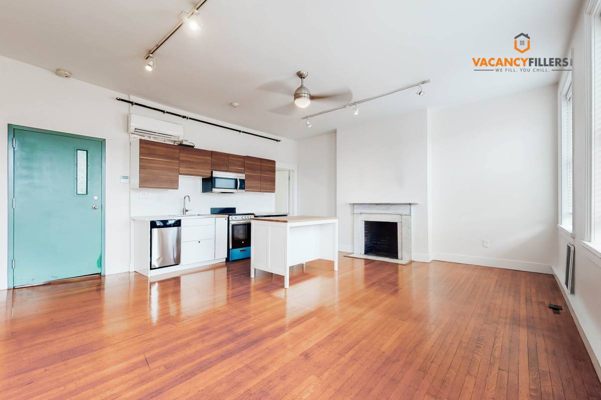 Apartment for rent at 914 Saint Paul #2F, Baltimore, MD 21202