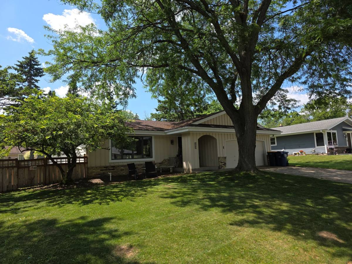 House for rent at 8045 S Wayland Dr, Oak Creek, WI 53154