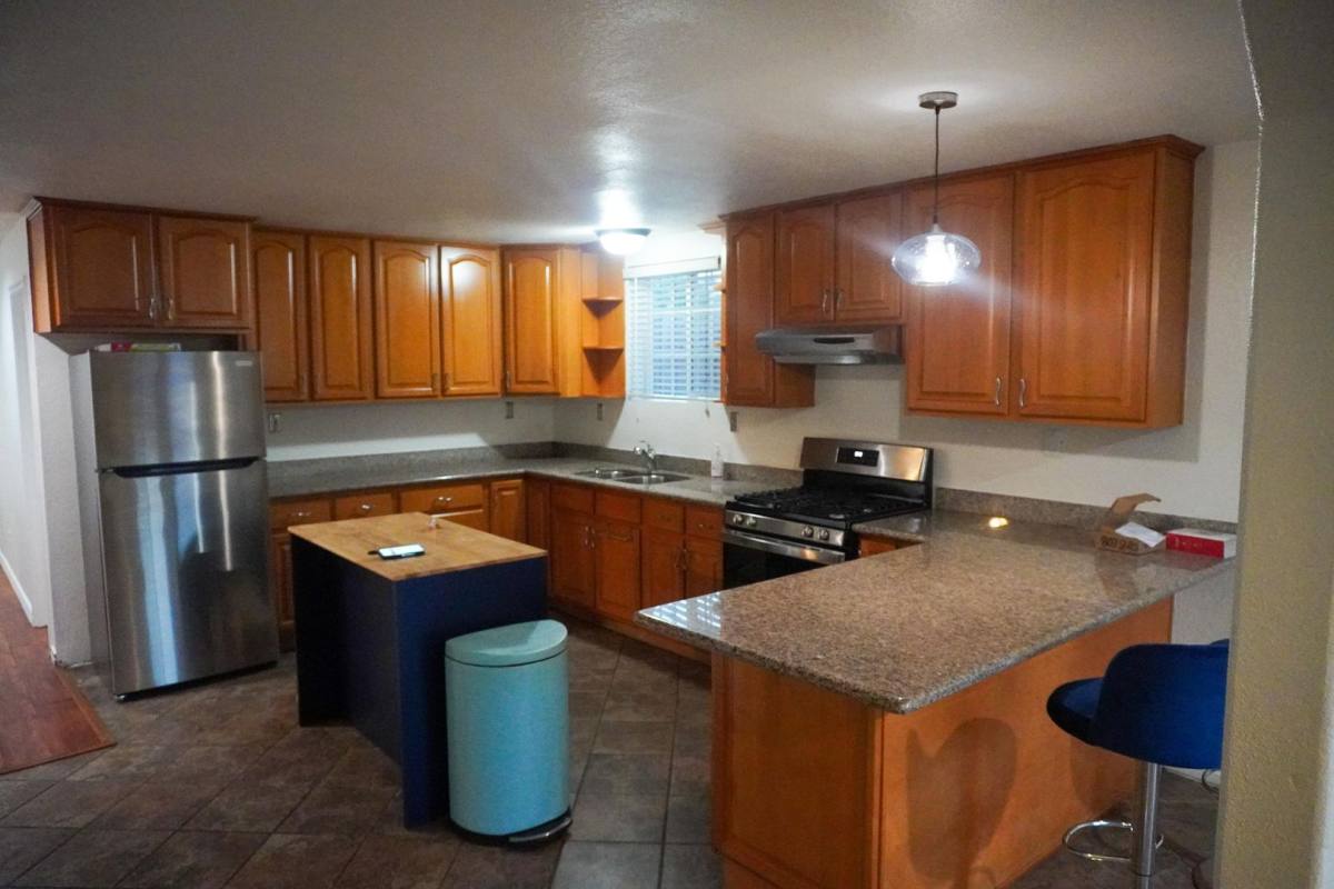 Apartment for rent at 3216 Adeline St, Emeryville, CA 94608