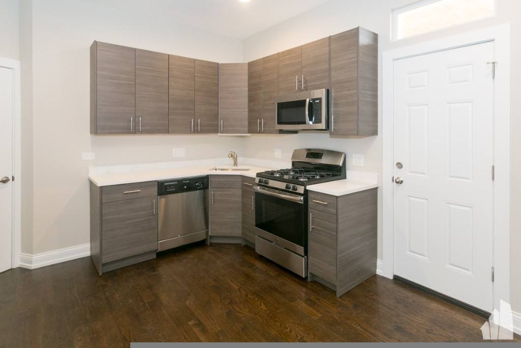 Apartment for rent at 2943 W Diversey Ave #2E, Chicago, IL 60647