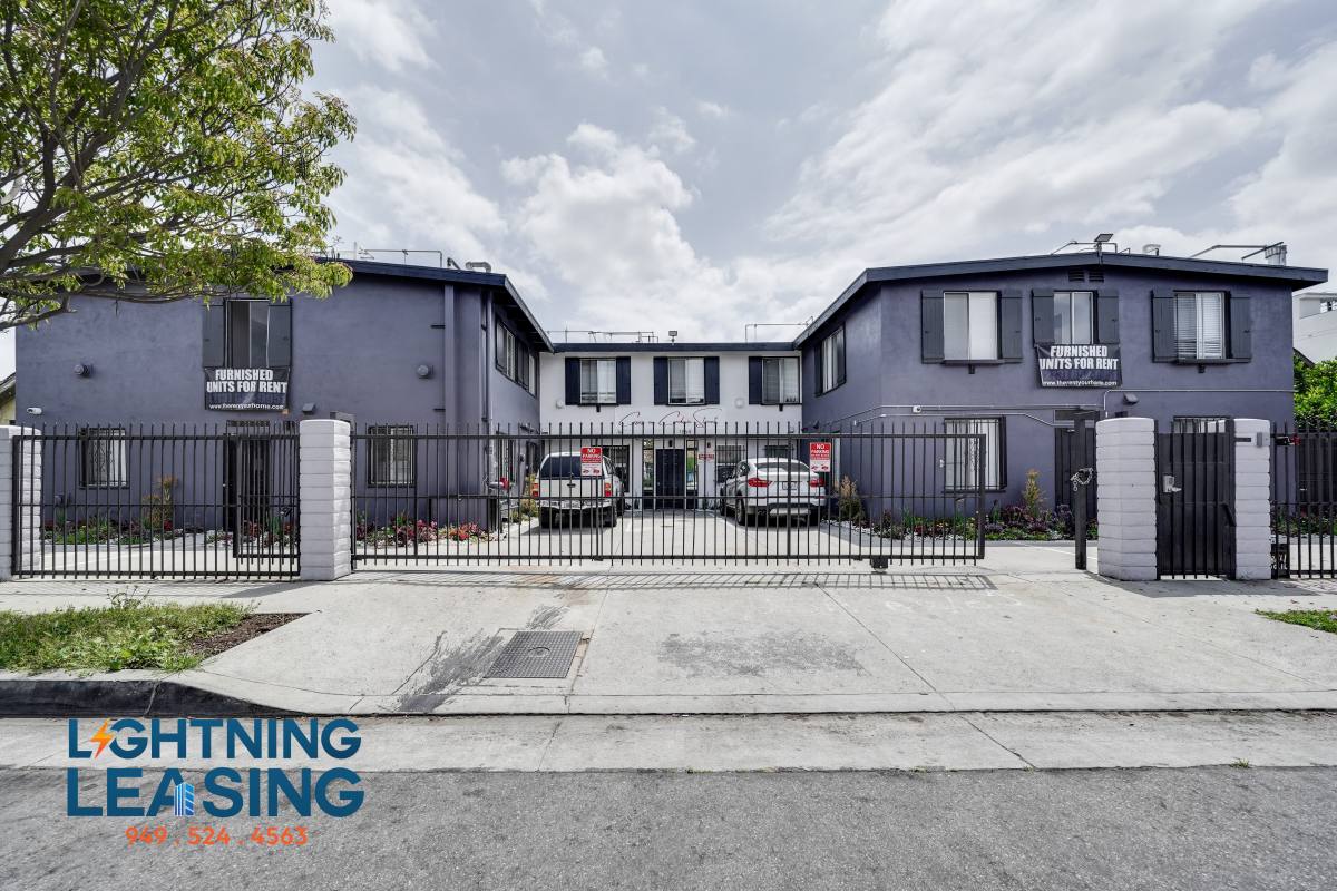 Apartment for rent at 1864 Cordova St #203D, Los Angeles, CA 90007