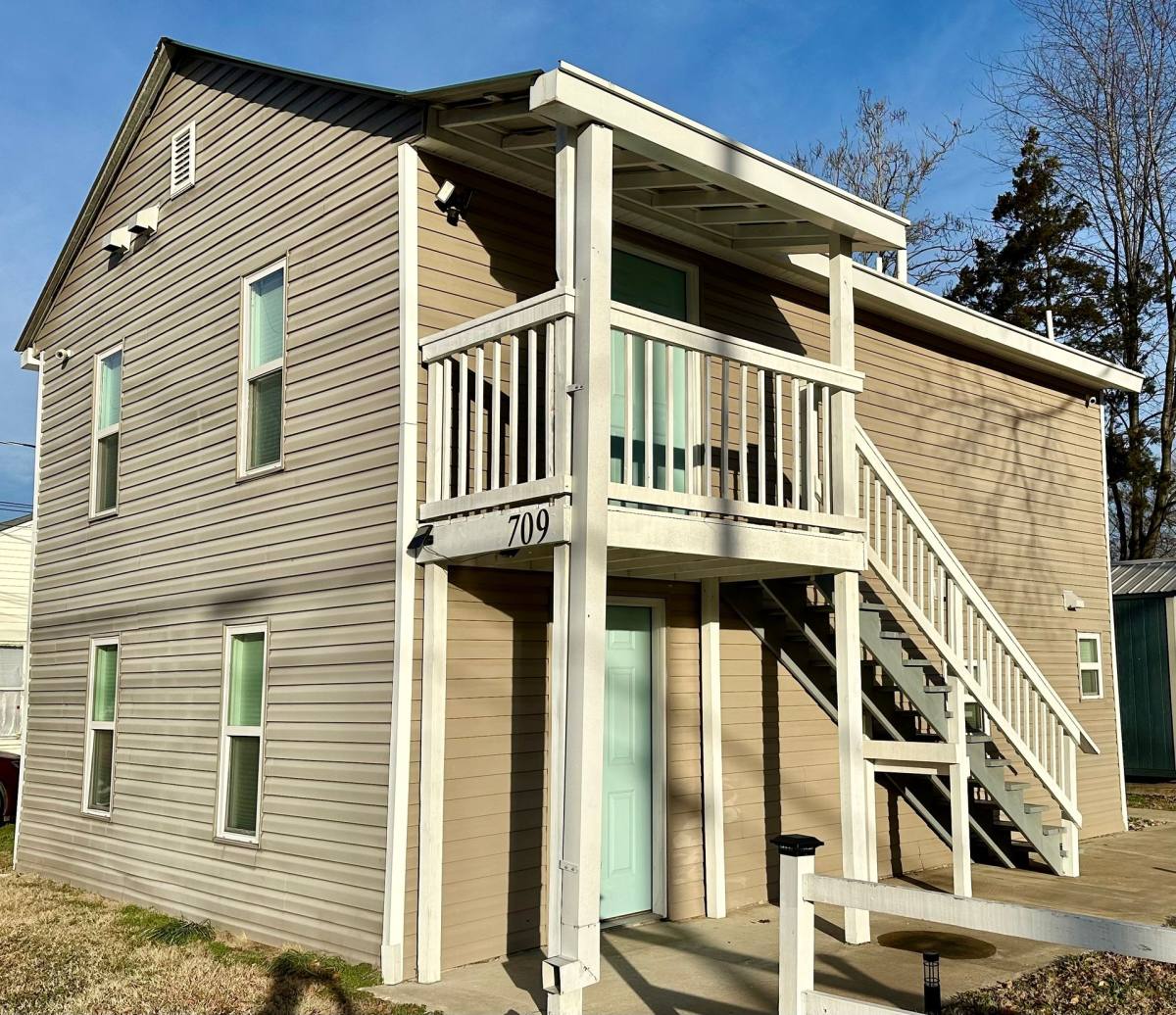 Apartment for rent at 709 E 6th St, Russellville, AR 72801