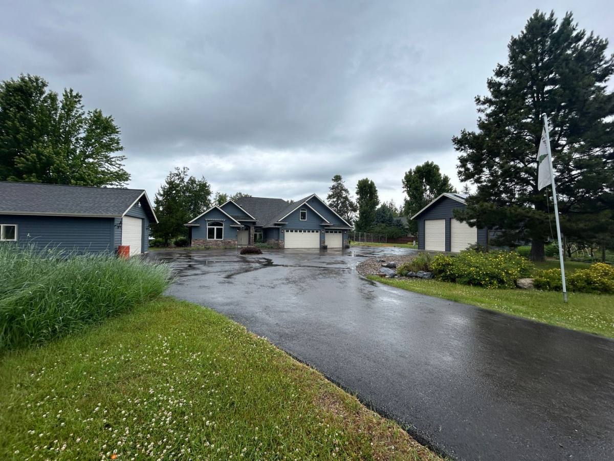 House for rent at 1096 Swan Horseshoe Dr, Bigfork, MT 59911