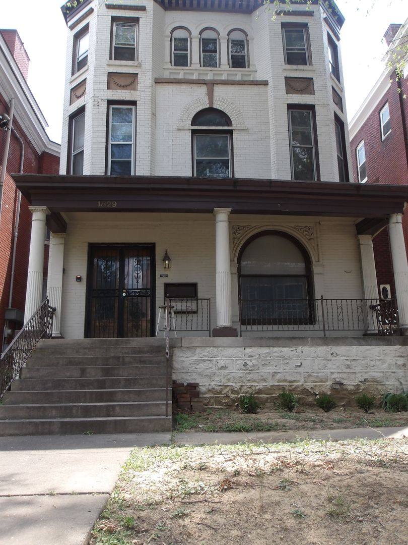 Apartment for rent at 1829 S 3rd, Louisville, KY 40208