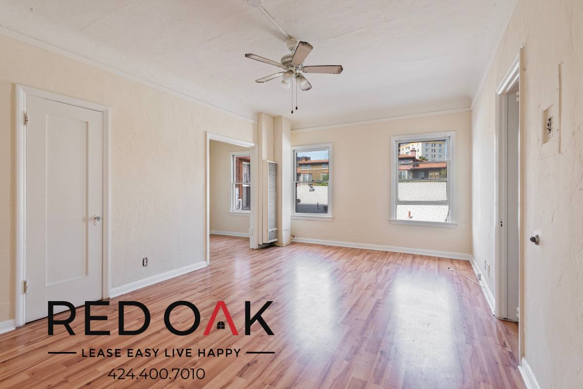 Condo for rent at 607 S Dunsmuir Ave #303, Los Angeles, CA 90036
