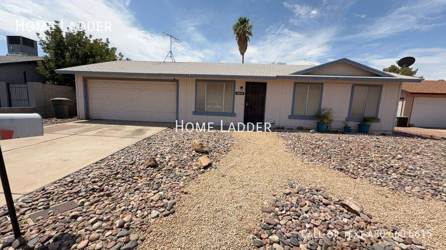House for rent at 3213 E Hartford Ave, Phoenix, AZ 85032