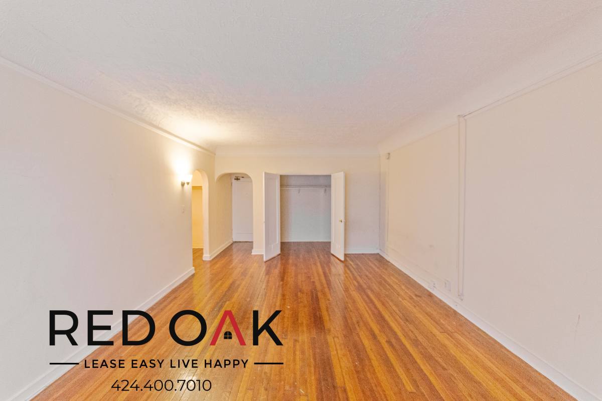 Condo for rent at 665 S Cochran Ave #408, Los Angeles, CA 90036
