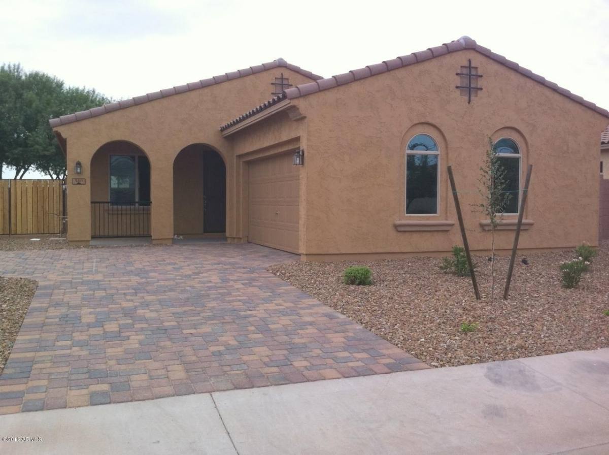 House for rent at 5511 S Sandstone St, Gilbert, AZ 85298