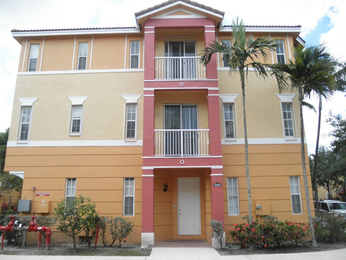 Townhouse for rent at 3308 Shoma Dr, Wellington, FL 33414