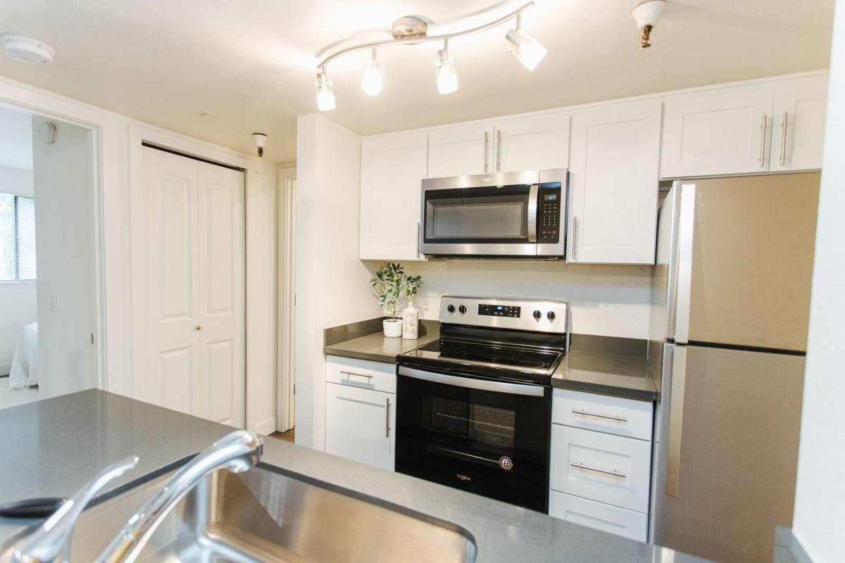 Apartment for rent at 19921 19th Ave NE, Seattle, WA 98155