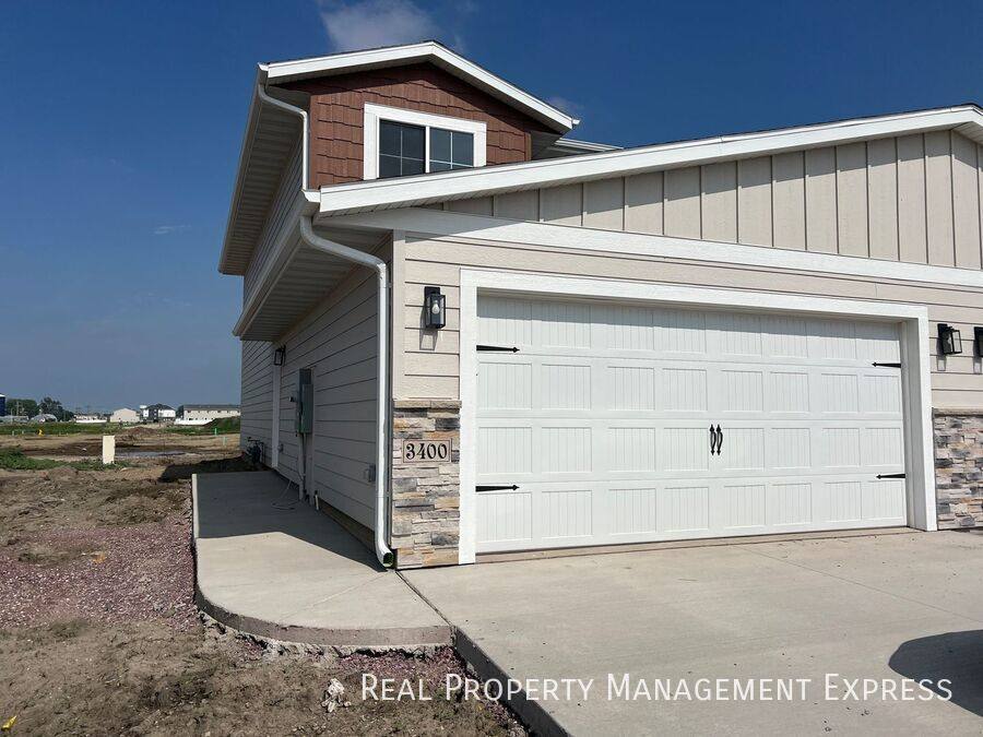 House for rent at 3400 S Heather Ave, Sioux Falls, SD 57106