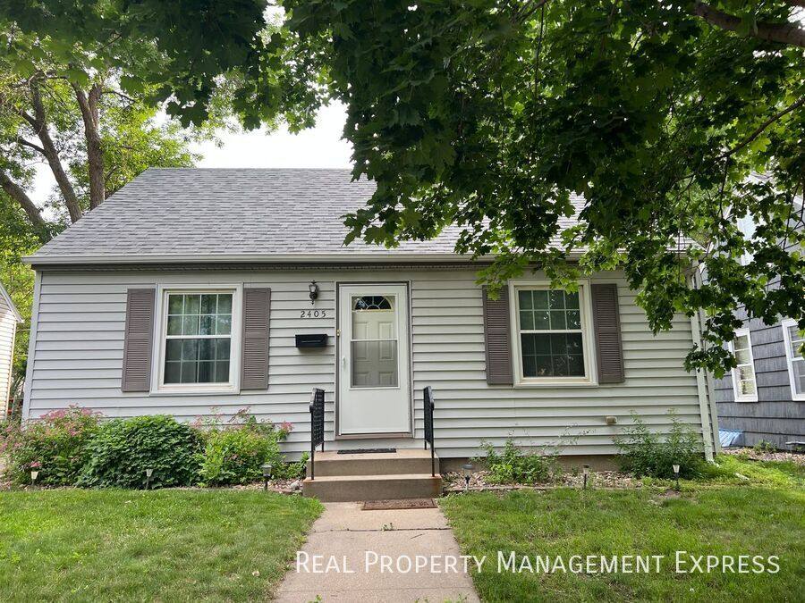 House for rent at 2405 S Glendale Ave, Sioux Falls, SD 57105