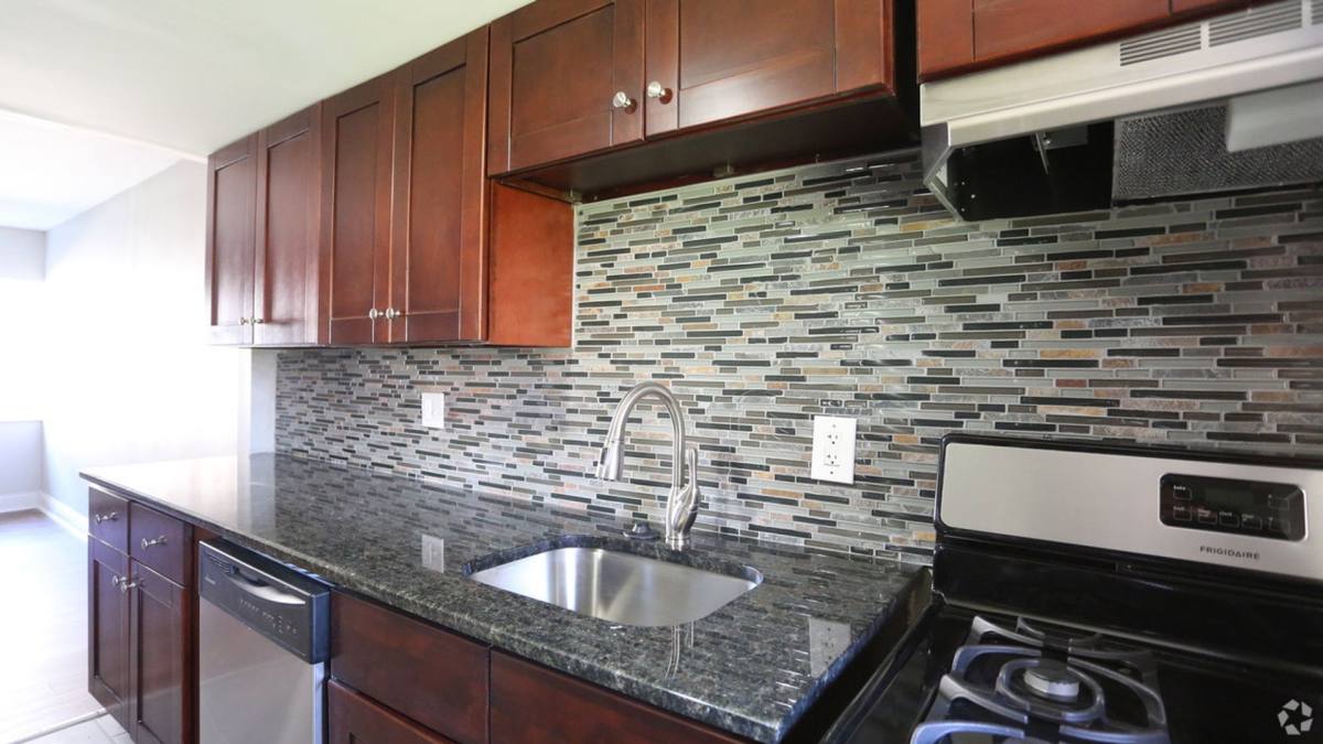Apartment for rent at 4565 Northland Square Dr E, Columbus, OH 43231