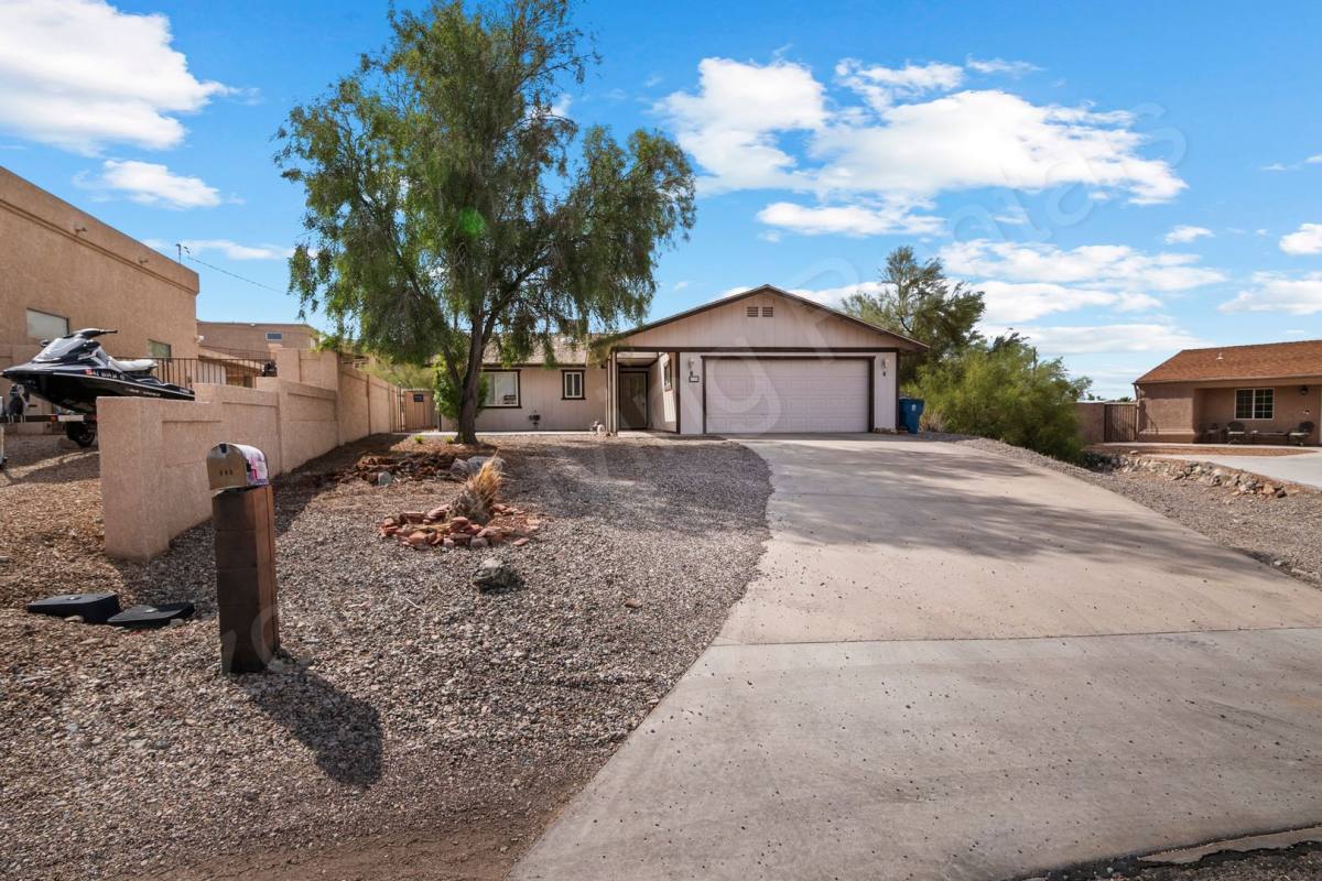 House for rent at 990 Huntington Place, Lake Havasu City, AZ 86404