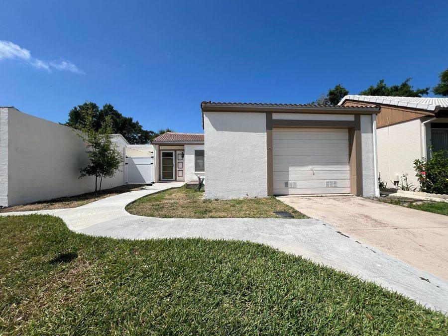 House for rent at 151 Mariposa St, Winter Haven, FL 33884