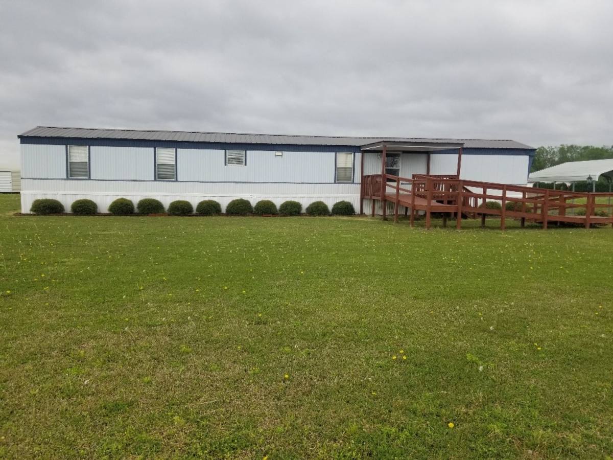 House for rent at 368 Shine Rd, Snow Hill, NC 28580