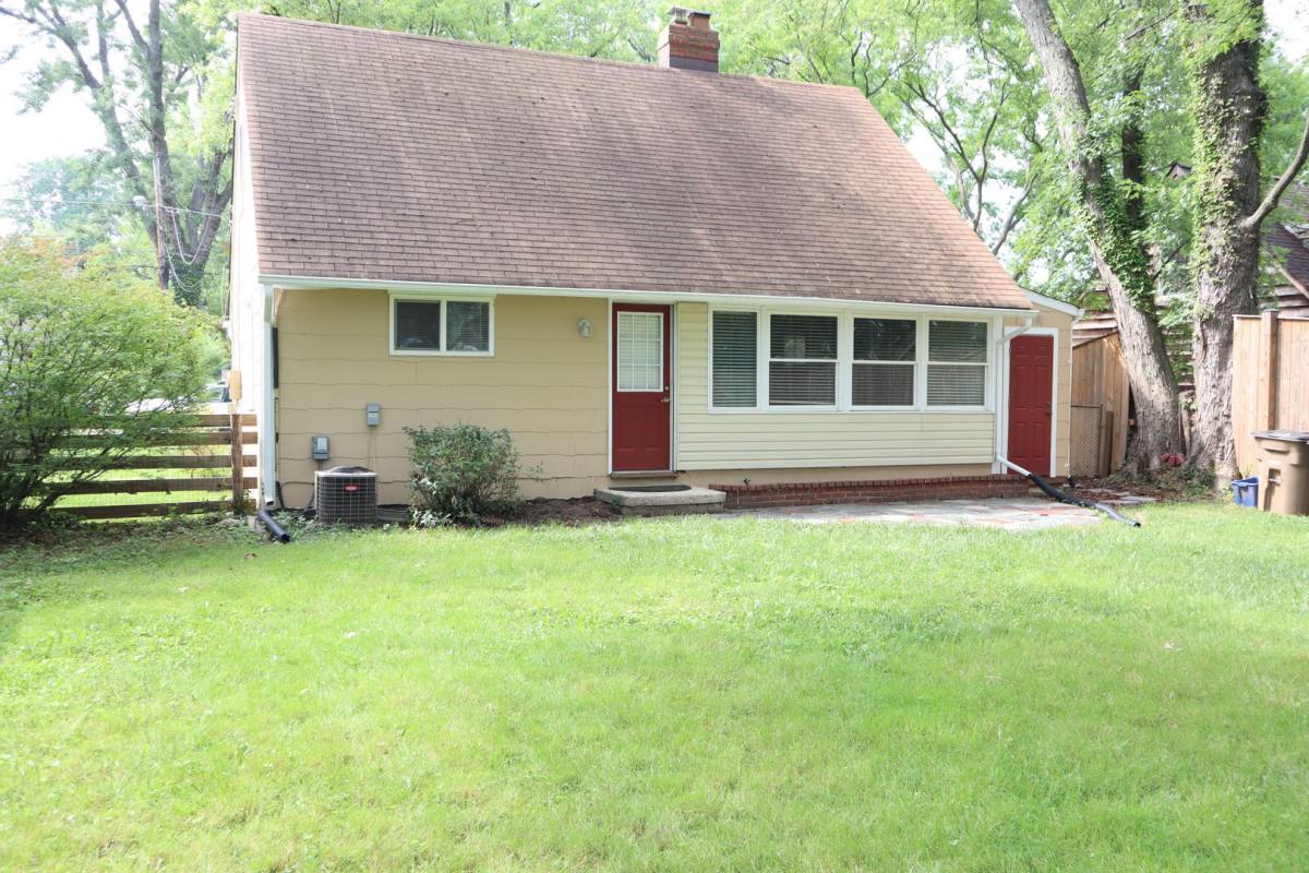 House for rent at 5904 Lemay Rd, Rockville, MD 20851
