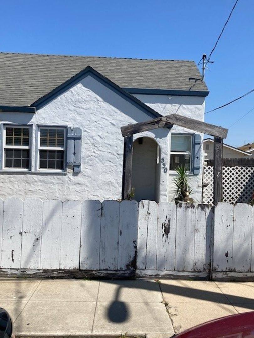 Apartment for rent at 530 Archer St, Salinas, CA 93901