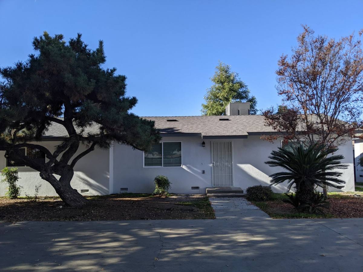 Apartment for rent at 3000-3006 W Walnut Ave, Visalia, CA 93277