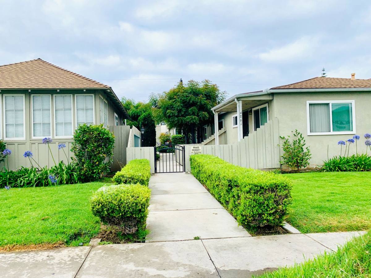 Apartment for rent at 4857-65 Niagara Ave, San Diego, CA 92107