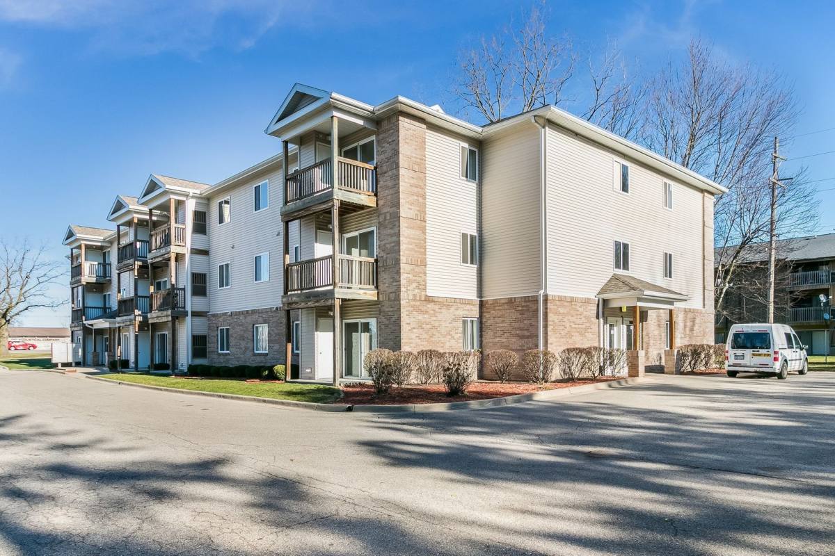 Apartment for rent at 1306 E Miller Rd, Lansing, MI 48911