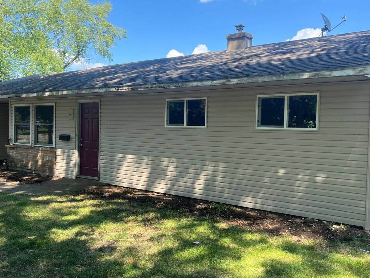 House for rent at 171 Tilton Park Dr, Dekalb, IL 60115