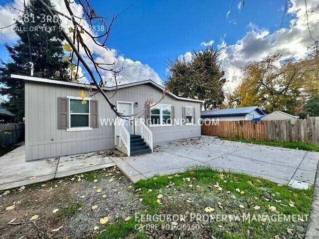 House for rent at 5381 3rd St, Rocklin, CA 95677
