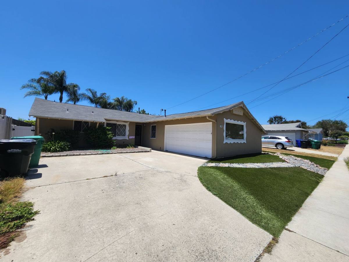 House for rent at 8165 Lake Andrita Ave, San Diego, CA 92119