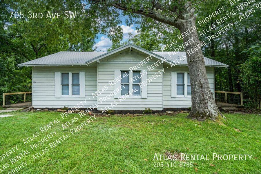 House for rent at 705 3rd Ave SW, Cullman, AL 35055