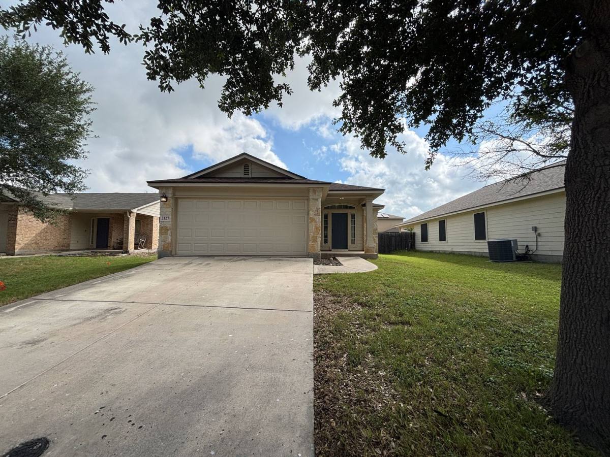 House for rent at 2127 Wiltshire Dr, New Braunfels, TX 78130