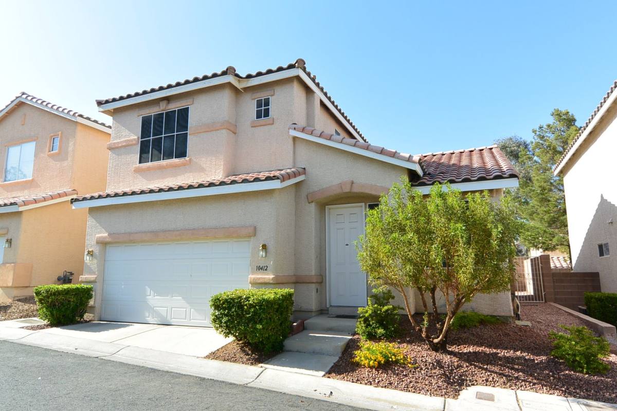 House for rent at 10412 Sloping Hill Ave, Las Vegas, NV 89129
