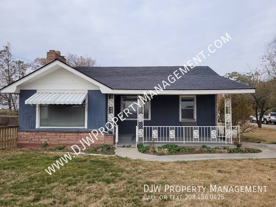 House for rent at 16425 Farmway Rd, Caldwell, ID 83607