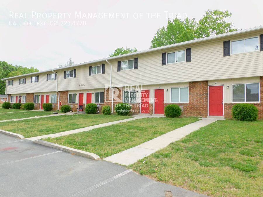 Apartment for rent at 4302 Parker St #C, Greensboro, NC 27405
