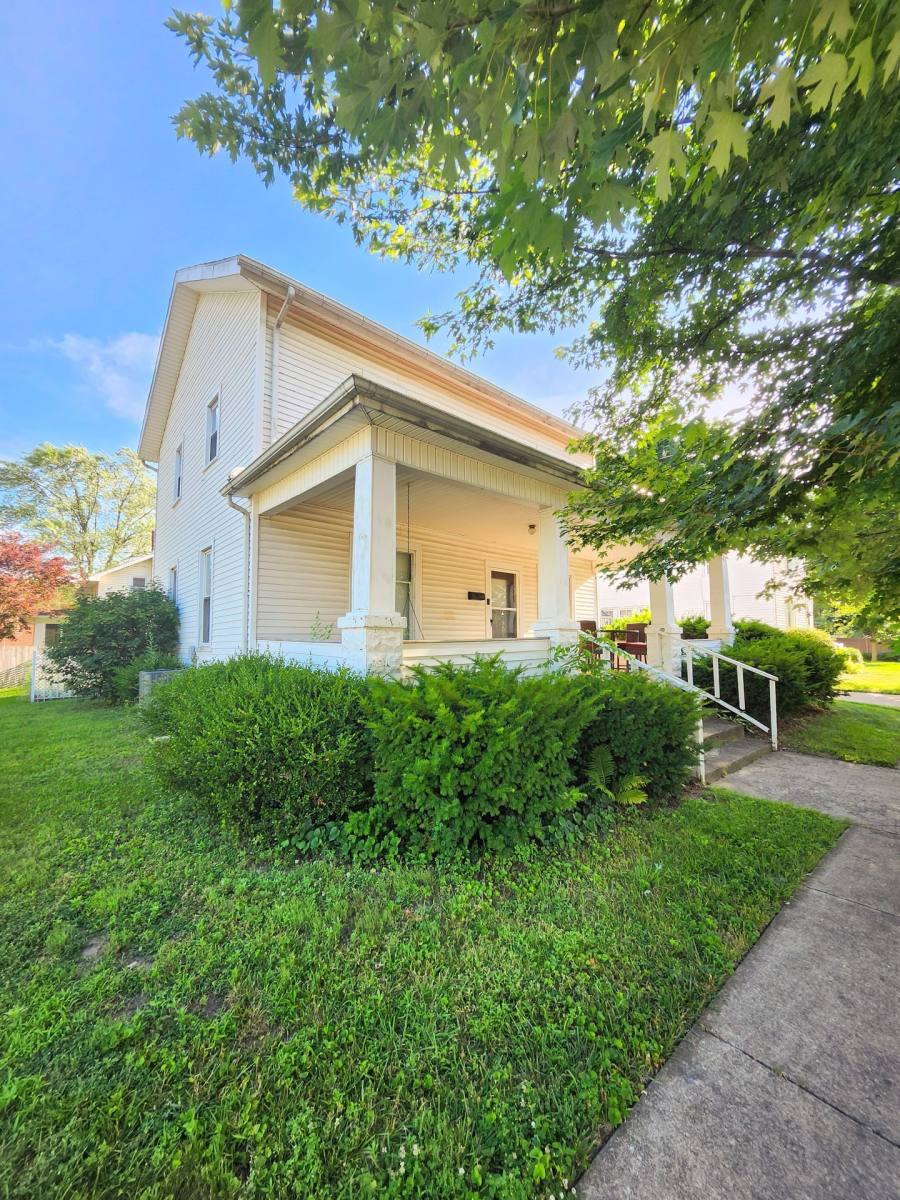 Apartment for rent at 113 E 3rd St, Auburn, IN 46706