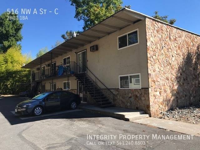 Apartment for rent at 516 NW A St #C, Grants Pass, OR 97526