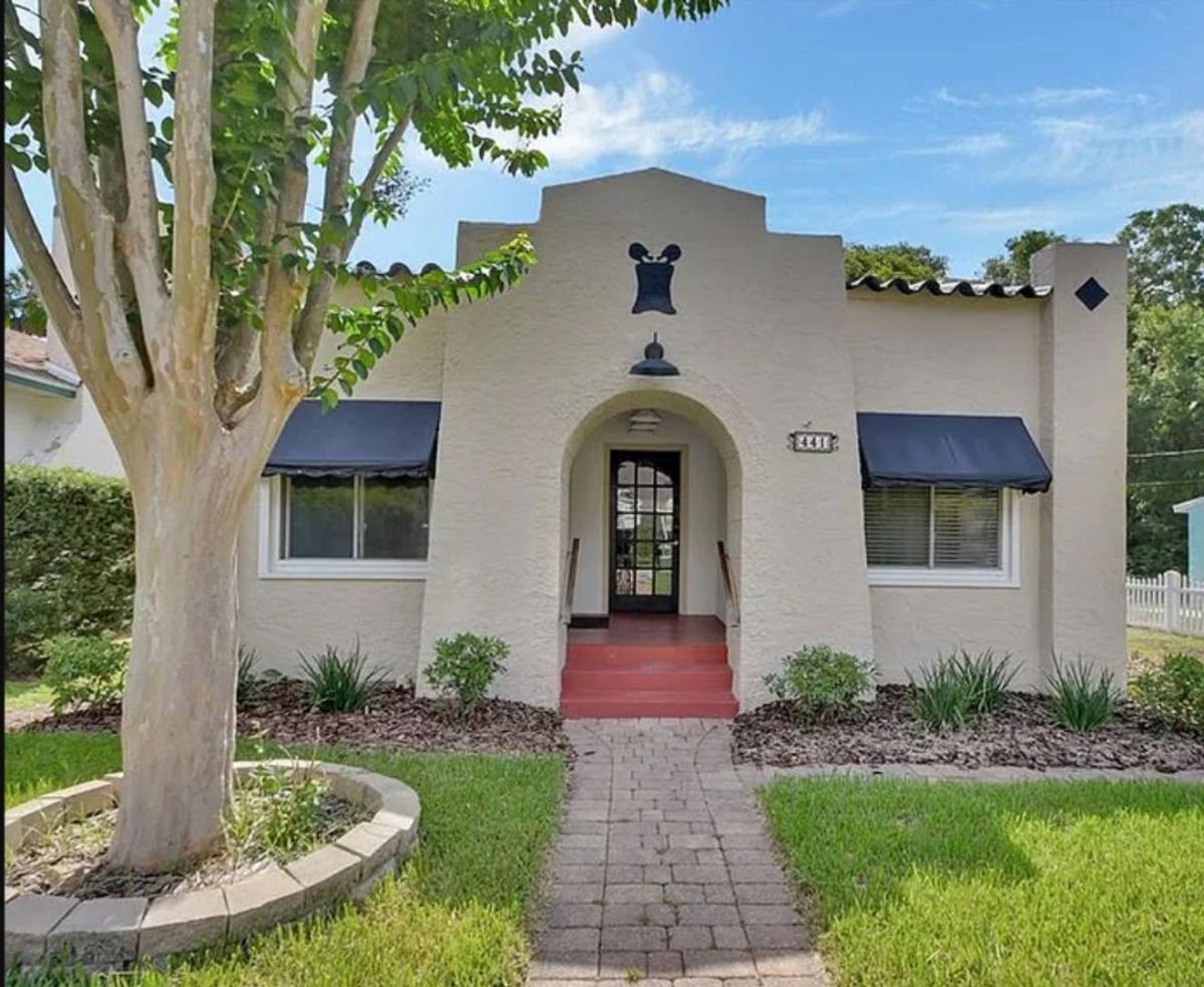 House for rent at 441 N Julia Ave Woodland Blvd, Deland, FL 32720