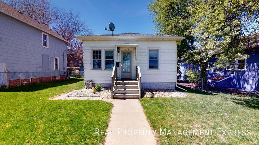 House for rent at 623 S 4th Ave, Sioux Falls, SD 57104