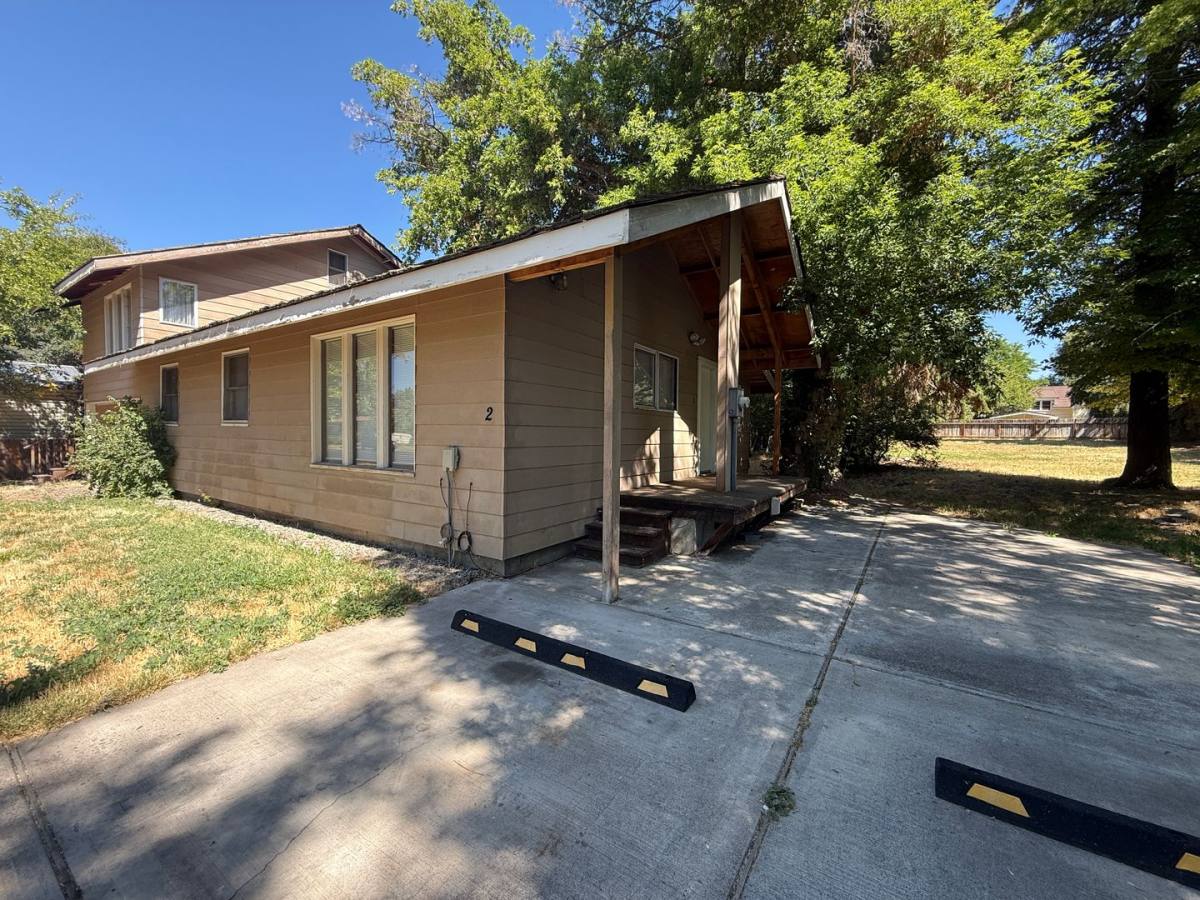 Apartment for rent at 275 2nd St #2, Prineville, OR 97754